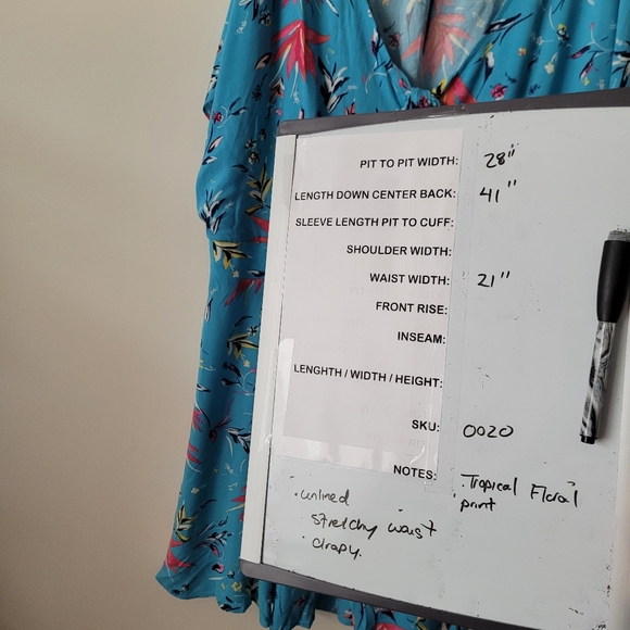 In Every Story Tropical Blue Floral Midi Dress size 2X - Picture 11 of 13